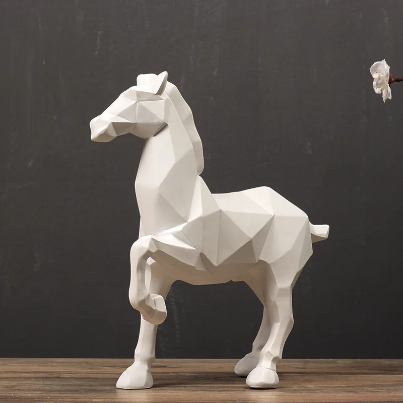 Nordic minimalist modern origami geometric horse ornaments creative living room study decoration cabinet furnishings hotel
Nordic minimalist modern origami geometric horse ornaments creative living room study decoration cabinet furnishings hotel