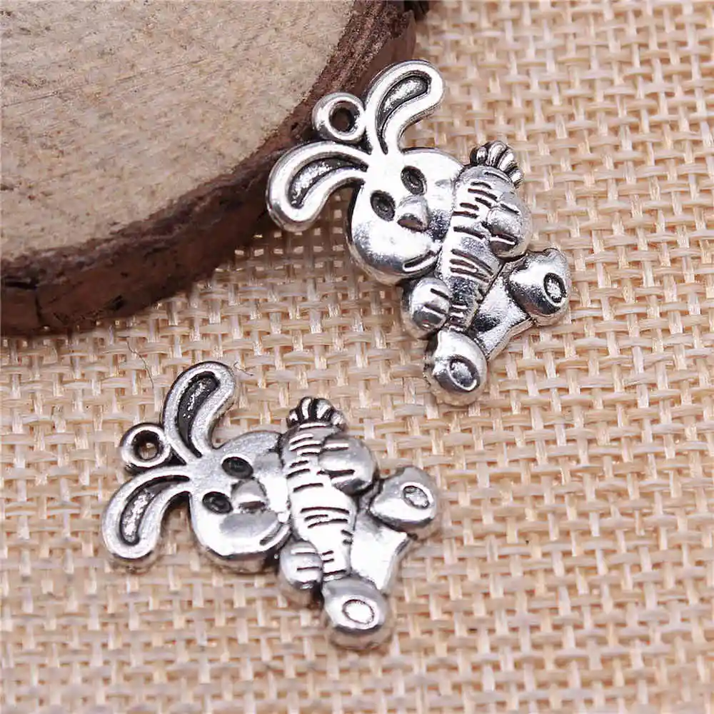Earring Charms For Jewelry Making 20pcs Rabbit With Carrot Charms 21x15mm Antique Silver Plated
Earring Charms For Jewelry Making 20pcs Rabbit With Carrot Charms 21x15mm Antique Silver Plated