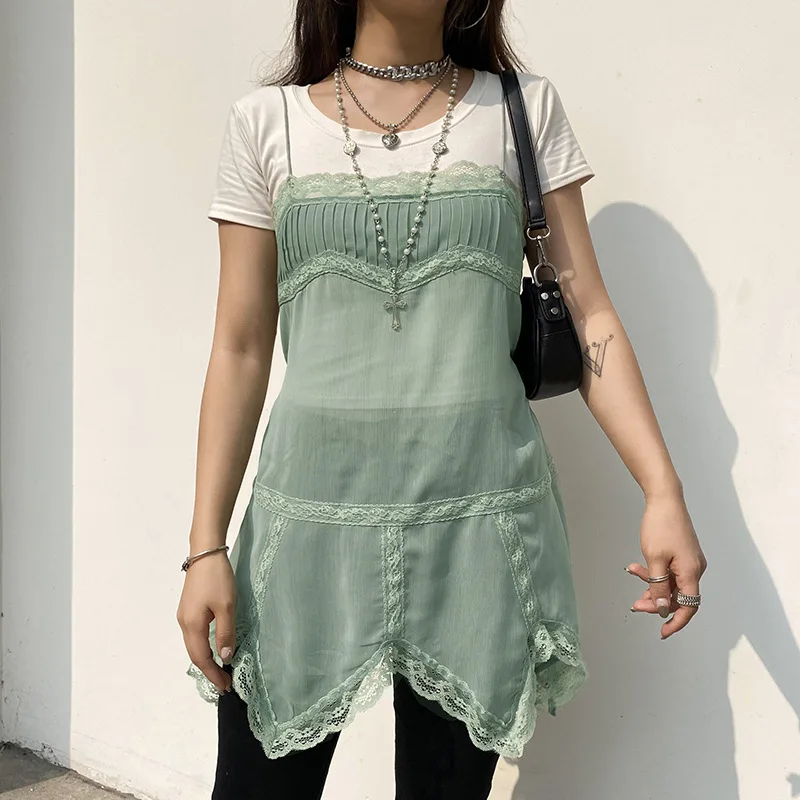 2022 New Lace Lace Stitching Sexy Chiffon High Waist Suspender Skirt Retro Hedging One-line Collar A-line Mini Bodycon Dress
2022 New Lace Lace Stitching Sexy Chiffon High Waist Suspender Skirt Retro Hedging One-line Collar A-line Mini Bodycon Dress