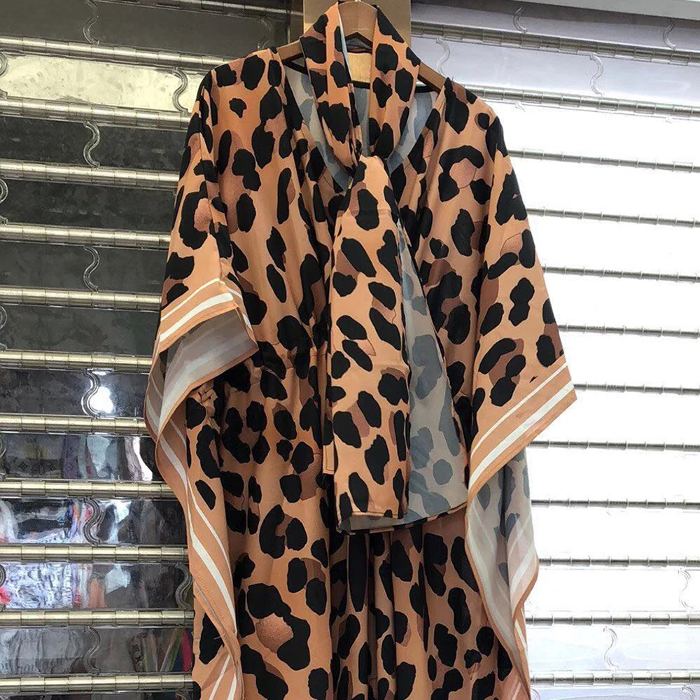 AELESEEN Fashion Runway Maxi Dress Women's Loose Batwing Sleeve Flower Leopard Print Print Vintage Long Muslim Dress With Scarf
AELESEEN Fashion Runway Maxi Dress Women's Loose Batwing Sleeve Flower Leopard Print Print Vintage Long Muslim Dress With Scarf