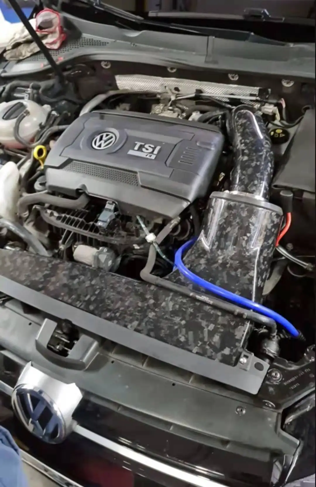 carbon fiber air intake kits for vw mk7 gti golf r audi a3 s3 tt tts mqb 1.8t 2.0t ea888 gen3 engine
carbon fiber air intake kits for vw mk7 gti golf r audi a3 s3 tt tts mqb 1.8t 2.0t ea888 gen3 engine