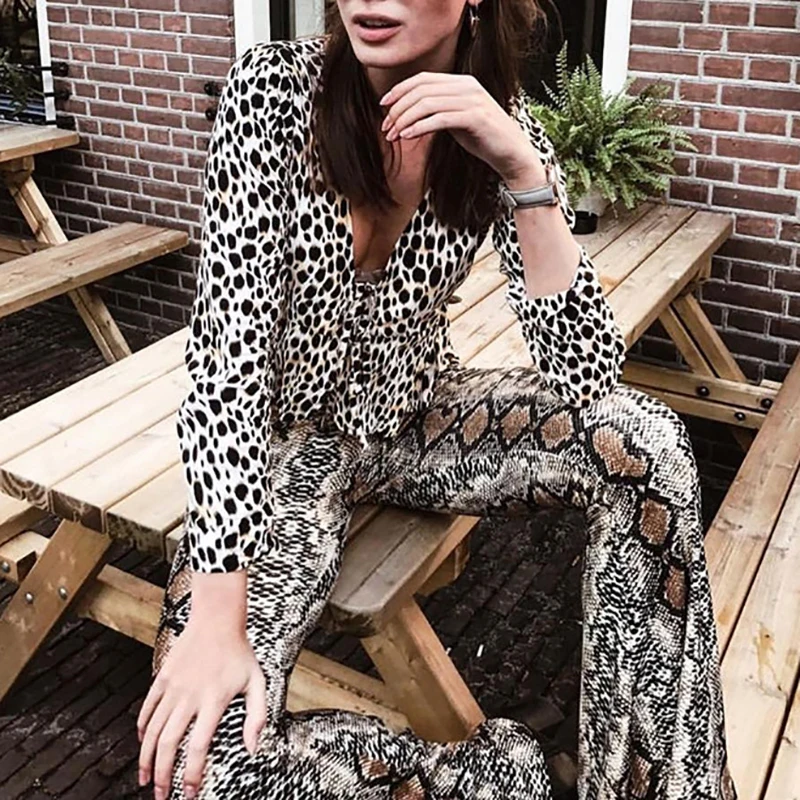 Women High Waist Leopard Snake Print Leggings Flare Pants Trousers Sexy Streetwear Stretchy Wide Leg Pants Female Casual Trouser
Women High Waist Leopard Snake Print Leggings Flare Pants Trousers Sexy Streetwear Stretchy Wide Leg Pants Female Casual Trouser