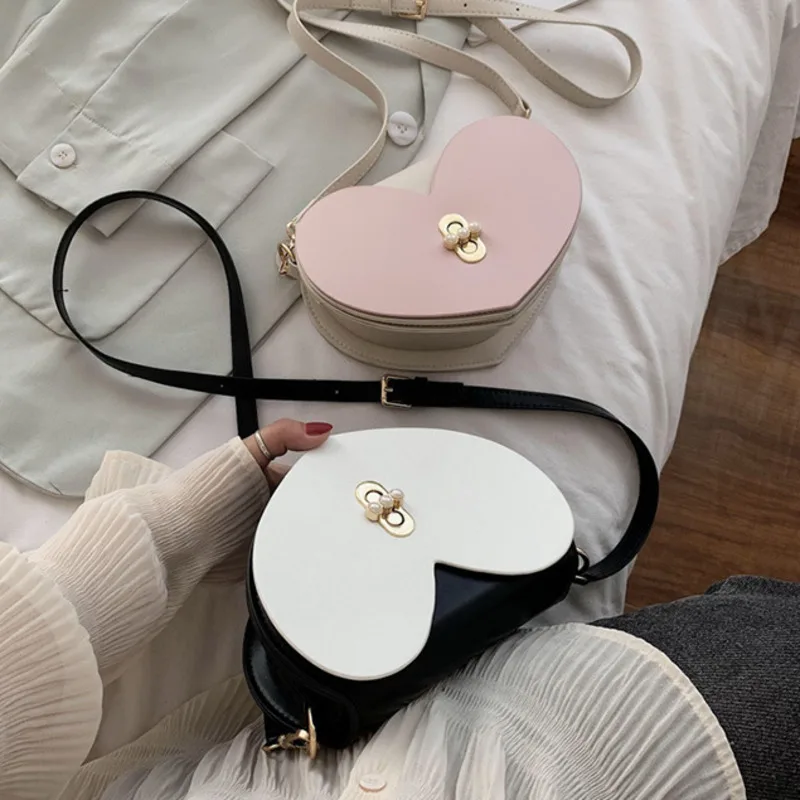 Female Lady Heart Pu Leather Crossbody Bags For Women 2020 Shoulder Messenger Bag Ladies Hand Sling Luxury Handbags Designer 
Female Lady Heart Pu Leather Crossbody Bags For Women 2020 Shoulder Messenger Bag Ladies Hand Sling Luxury Handbags Designer