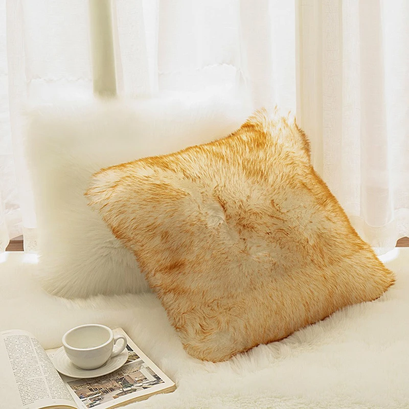 European Luxury Long Plush Cushion Cover Fake Wool Super Soft Pillowcase Double Size Long Plush Pillow Covers Decorative
European Luxury Long Plush Cushion Cover Fake Wool Super Soft Pillowcase Double Size Long Plush Pillow Covers Decorative