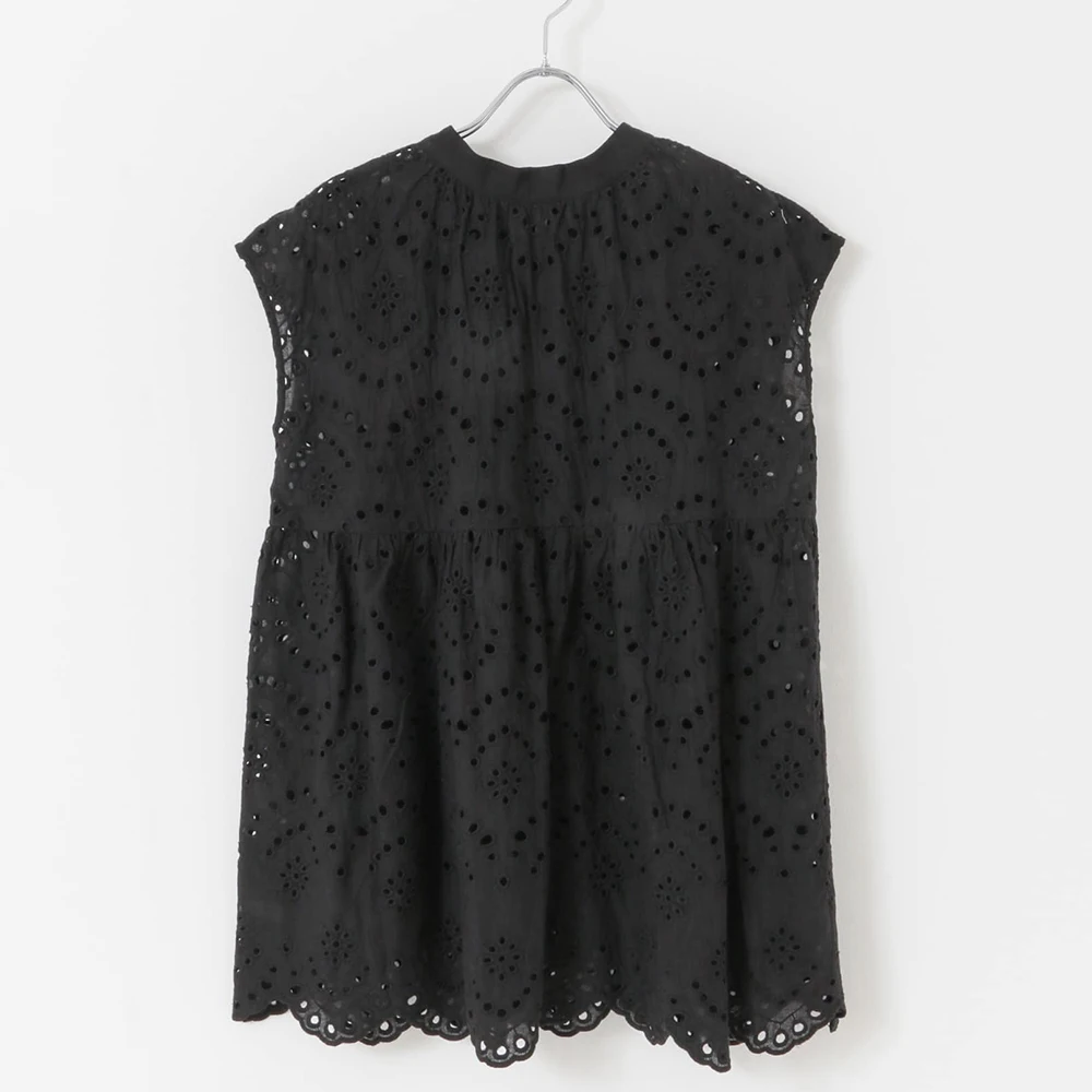 2021 Summer Korean Fashion Blouse Solid Color Casual Loose Carved Lace Hollow Out Round Neck Summer Simplicity Temperament
2021 Summer Korean Fashion Blouse Solid Color Casual Loose Carved Lace Hollow Out Round Neck Summer Simplicity Temperament