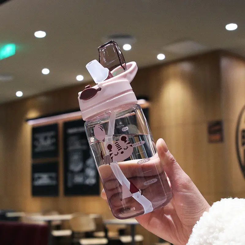 Water cup female with straw cute plastic cup student children high face value anti falling cartoon water bottle maternal special
Water cup female with straw cute plastic cup student children high face value anti falling cartoon water bottle maternal special