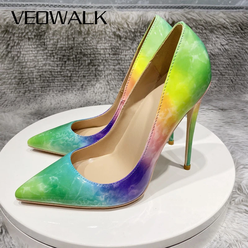 Женские блестящие туфли-лодочки Veowalk, с градиентным зеленым острым носком, без застежки, на высоком каблуке-шпильке, пикантные Вечерние Нарядные туфли, большие размеры 10 11 12
Женские блестящие туфли-лодочки Veowalk, с градиентным зеленым острым носком, без застежки, на высоком каблуке-шпильке, пикантные Вечерние Нарядные туфли, большие размеры 10 11 12