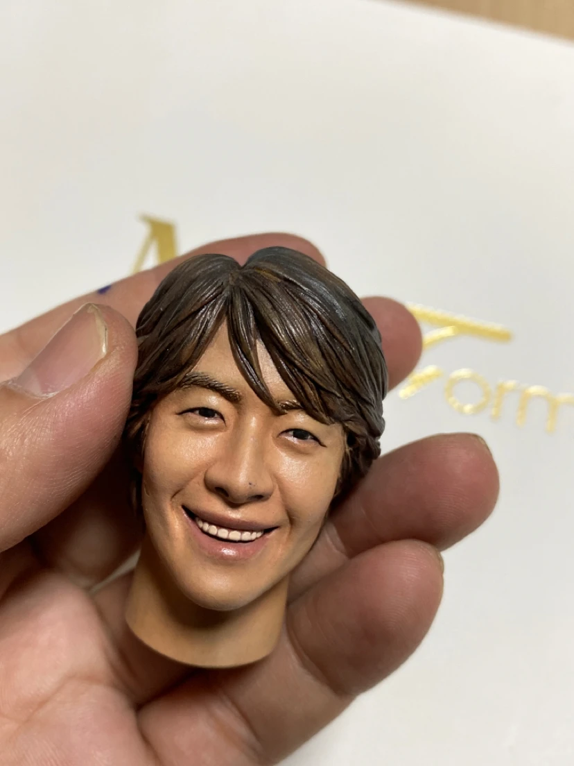1/6male Korean star Bae Yongjoon head sculpture model for 12 inch action figure accessories
1/6male Korean star Bae Yongjoon head sculpture model for 12 inch action figure accessories
