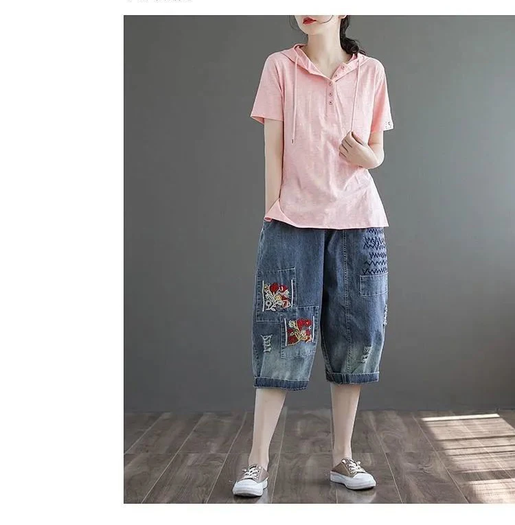 Women's New Fashion Embroidered Jeans Loose Broken Hole Pants Summer Denim Cropped Trousers Vintage Oversize Cowboy Casual Pants 
Women's New Fashion Embroidered Jeans Loose Broken Hole Pants Summer Denim Cropped Trousers Vintage Oversize Cowboy Casual Pants