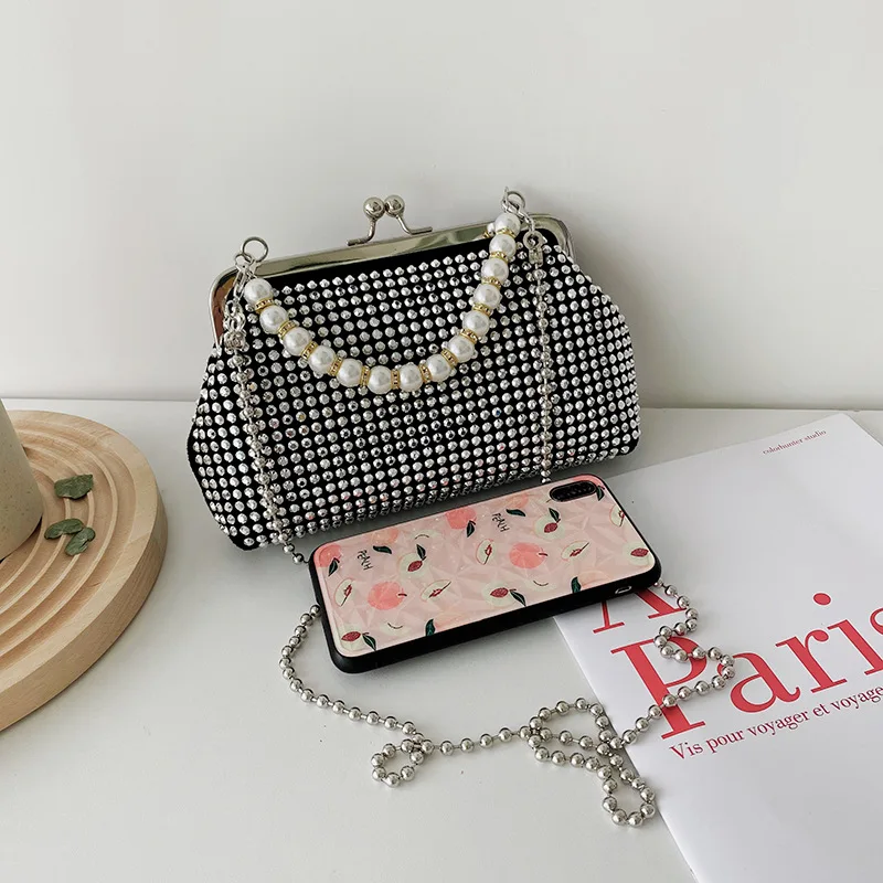 Pearl Hand Bag Women's Summer 2021 New Fashion Luxury Designr Rivet Personalized Shoulder Chain Messenger Shopping Crossbody Bag
Pearl Hand Bag Women's Summer 2021 New Fashion Luxury Designr Rivet Personalized Shoulder Chain Messenger Shopping Crossbody Bag