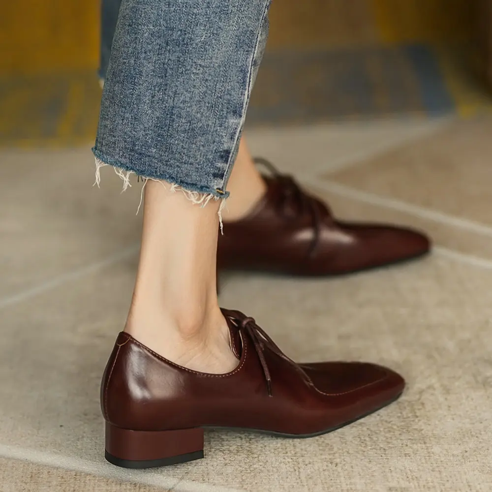 EshtonShero Women Shoes Fashion Shoes Genuine Leather Platform Lace Up Low Heel Square Toe Casual Fashion Pumps Ladies Feetwear
EshtonShero Women Shoes Fashion Shoes Genuine Leather Platform Lace Up Low Heel Square Toe Casual Fashion Pumps Ladies Feetwear