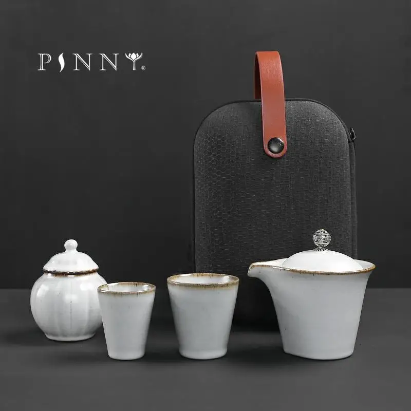 Дорожный чайный сервиз PINNY, керамический чайный сервиз чайные наборы кунг-фу, включает в себя один горшок, две чашки, для чайной церемонии, вы...
Дорожный чайный сервиз PINNY, керамический чайный сервиз чайные наборы кунг-фу, включает в себя один горшок, две чашки, для чайной церемонии, вы...