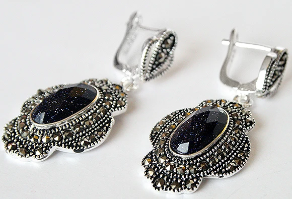 AAA+ HUARONGKANGYOU RETRO VINTAGE 925 SILVER BLUE SAND STONE MARCASITE bread Earing big earrings
AAA+ HUARONGKANGYOU RETRO VINTAGE 925 SILVER BLUE SAND STONE MARCASITE bread Earing big earrings