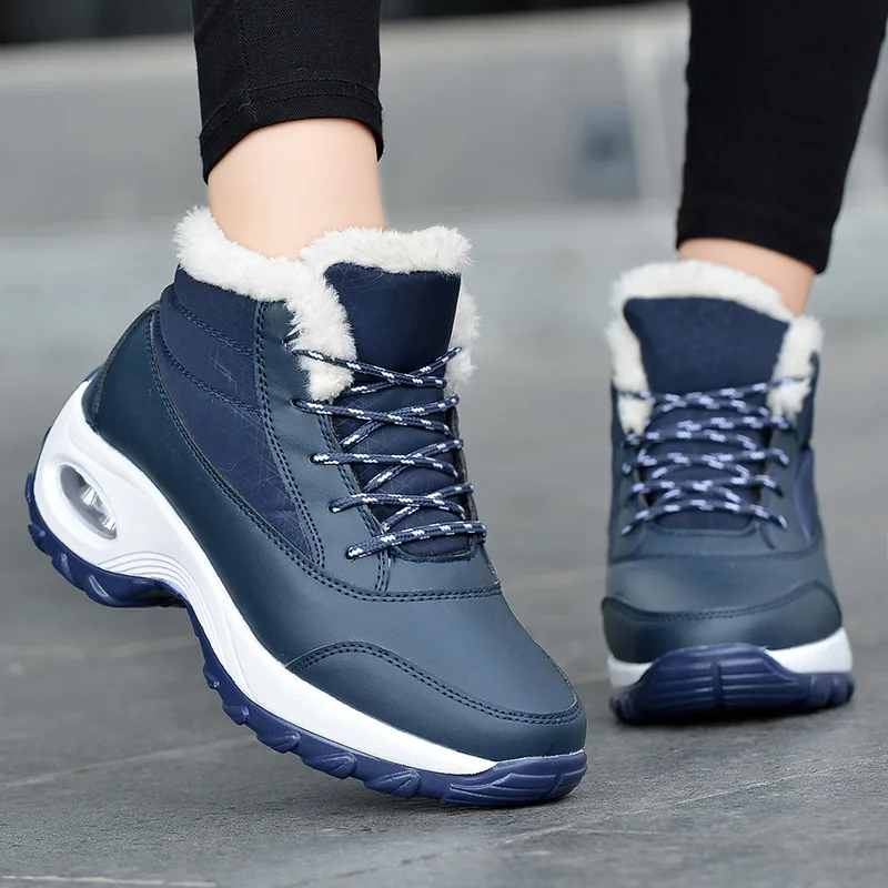 Winter New Women Air Cushion Shoes Warm Cotton Boots Outdoor Lightweight Snow Boots for Women Damen Schneestiefel
Winter New Women Air Cushion Shoes Warm Cotton Boots Outdoor Lightweight Snow Boots for Women Damen Schneestiefel