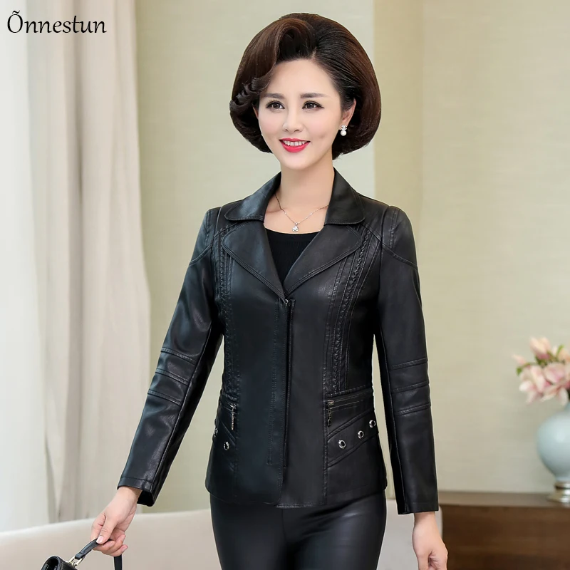 XL-6XL Women's Leather Jacket New Casual Turn Down Collar Solid Coat Female Zipper High Quality PU Leather Jackets
XL-6XL Women's Leather Jacket New Casual Turn Down Collar Solid Coat Female Zipper High Quality PU Leather Jackets