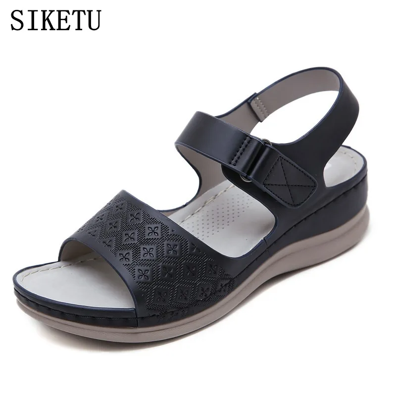 SIKETU 2020 summer new soft leather sweet ladies sandals wedges non-slip holiday beach sea sandals mom outdoor sandals
SIKETU 2020 summer new soft leather sweet ladies sandals wedges non-slip holiday beach sea sandals mom outdoor sandals