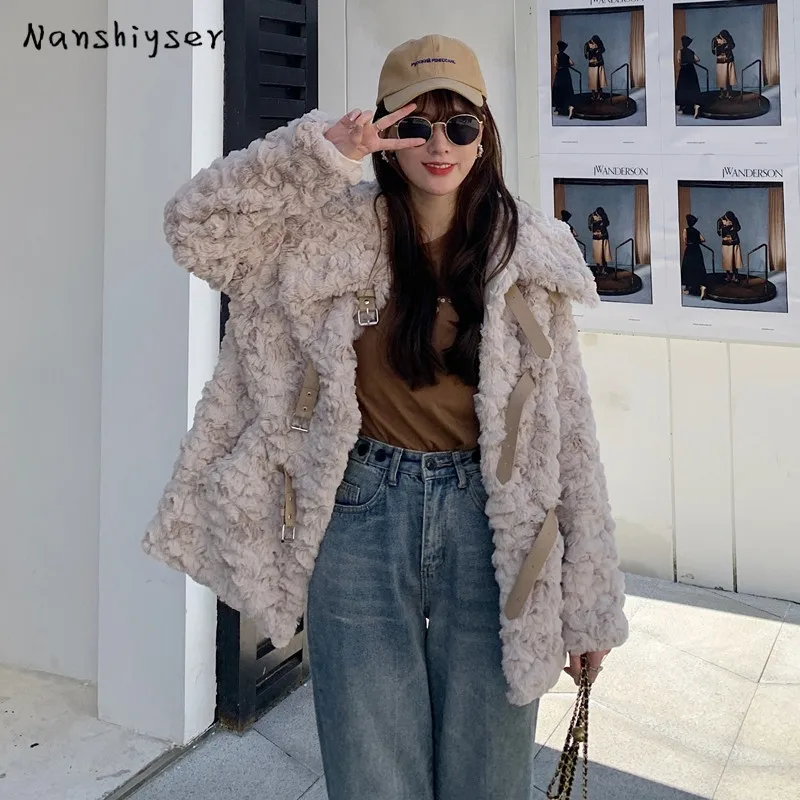 Korean Faux Lambswool Solid Thicken Fur Jacket Women Autumn Winter New Loose Casual Plus size Soft Plush Warm Outerwear Female
Korean Faux Lambswool Solid Thicken Fur Jacket Women Autumn Winter New Loose Casual Plus size Soft Plush Warm Outerwear Female
