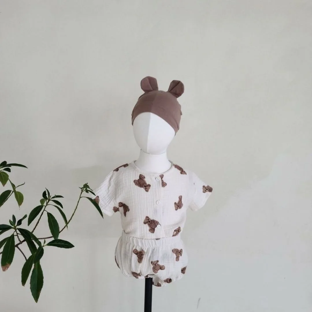 2021 Summer New Baby Cute Bear Print Cotton Linen Clothes Set Boys And Girls T Shirt + Shorts 2pcs Cartoon Bear Outfits 
2021 Summer New Baby Cute Bear Print Cotton Linen Clothes Set Boys And Girls T Shirt + Shorts 2pcs Cartoon Bear Outfits