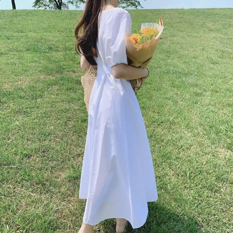 Summer Korean Solid V-neck Dress Women Elegant Sweet Puff Sleeve Sweet Dress Female Fashion Outdoor Korean One-piece Dress 2021
Summer Korean Solid V-neck Dress Women Elegant Sweet Puff Sleeve Sweet Dress Female Fashion Outdoor Korean One-piece Dress 2021
