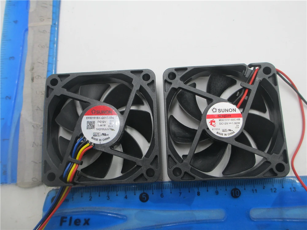 Вентилятор для ноутбука EF60151BX-Q01C-S99 12V 1,44 W 4PIN ME60151V1-000C-A99 6015 12V 1,92 W 2PIN
Вентилятор для ноутбука EF60151BX-Q01C-S99 12V 1,44 W 4PIN ME60151V1-000C-A99 6015 12V 1,92 W 2PIN