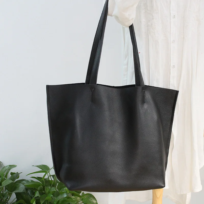Luxury Women Bags Casual Tote Female Soft Genuine Leather Designer Handbags High Quality Lady Large Travel Shopping Shoulder Bag
Luxury Women Bags Casual Tote Female Soft Genuine Leather Designer Handbags High Quality Lady Large Travel Shopping Shoulder Bag