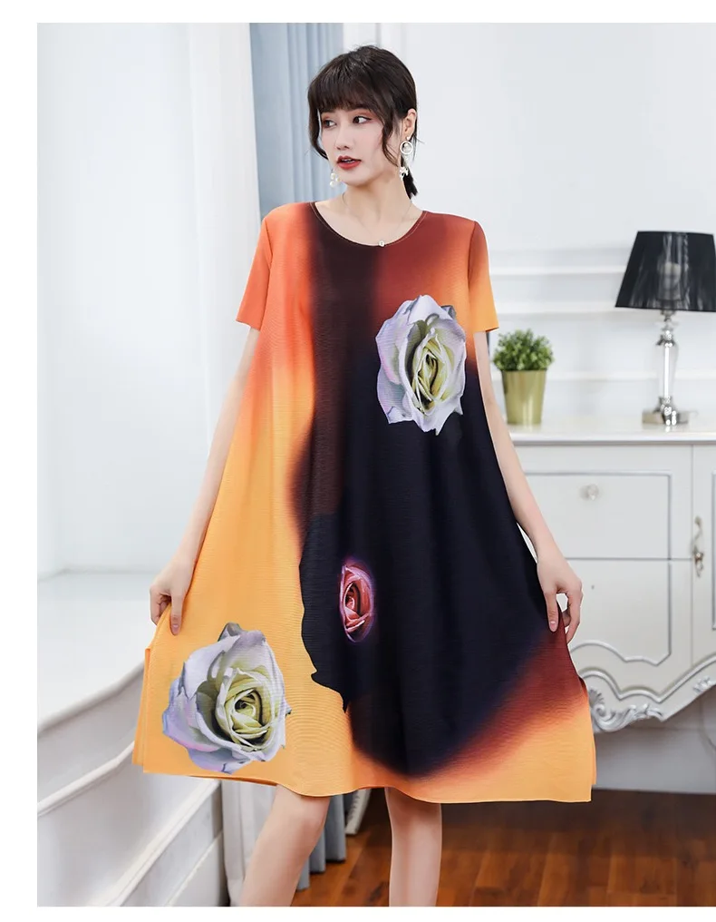 2023 Spring New Miyake Pleated With Gradient Color Dress Female Fashion Temperament Print Large Size Mother Outfit Medium Long
2023 Spring New Miyake Pleated With Gradient Color Dress Female Fashion Temperament Print Large Size Mother Outfit Medium Long