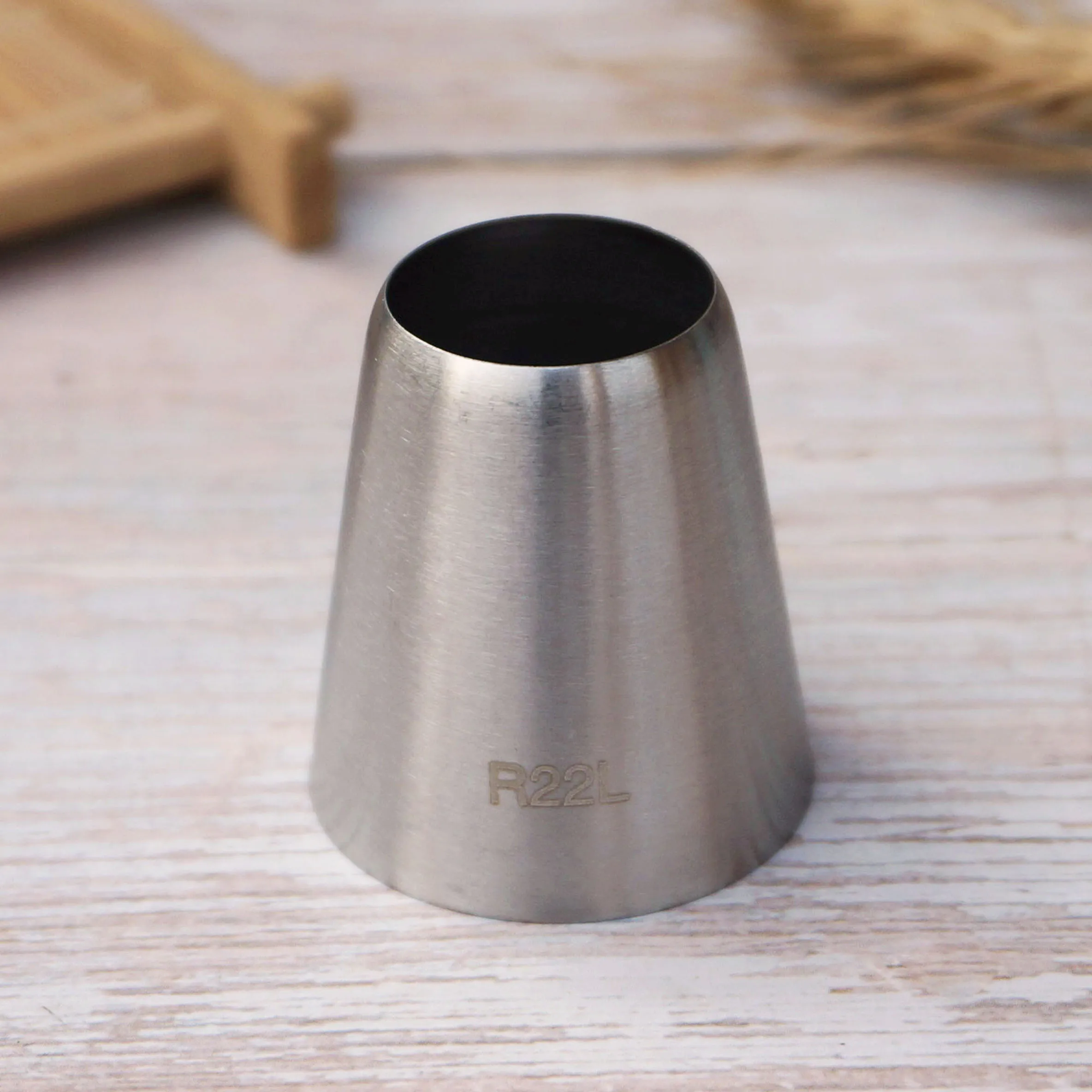 #R22L Round Piping Nozzles Pastry Tips Cake Cream Decorating Baking Tool Stainless Steel Cupcake Cookie Icing Tips DIY Macaroon
#R22L Round Piping Nozzles Pastry Tips Cake Cream Decorating Baking Tool Stainless Steel Cupcake Cookie Icing Tips DIY Macaroon