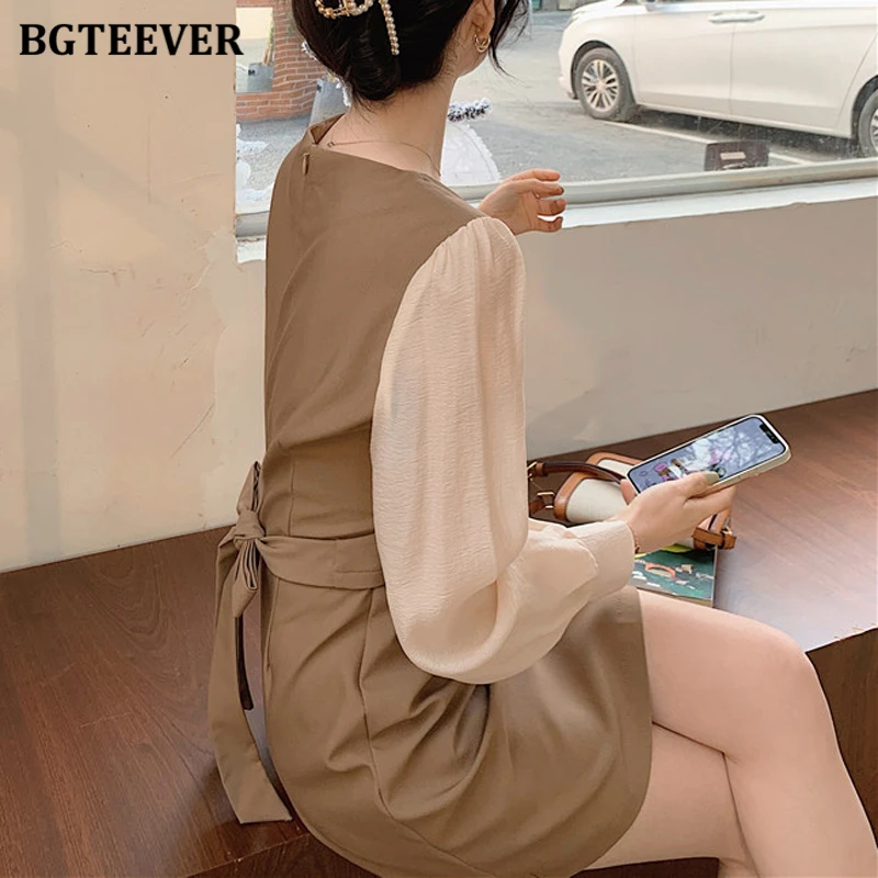 BGTEEVER Stylish V-neck Patchwork Women Mini Dress Vintage Ladies Slim Waist Lace-up Vestidos 2021 Summer Elegant Female Dress
BGTEEVER Stylish V-neck Patchwork Women Mini Dress Vintage Ladies Slim Waist Lace-up Vestidos 2021 Summer Elegant Female Dress