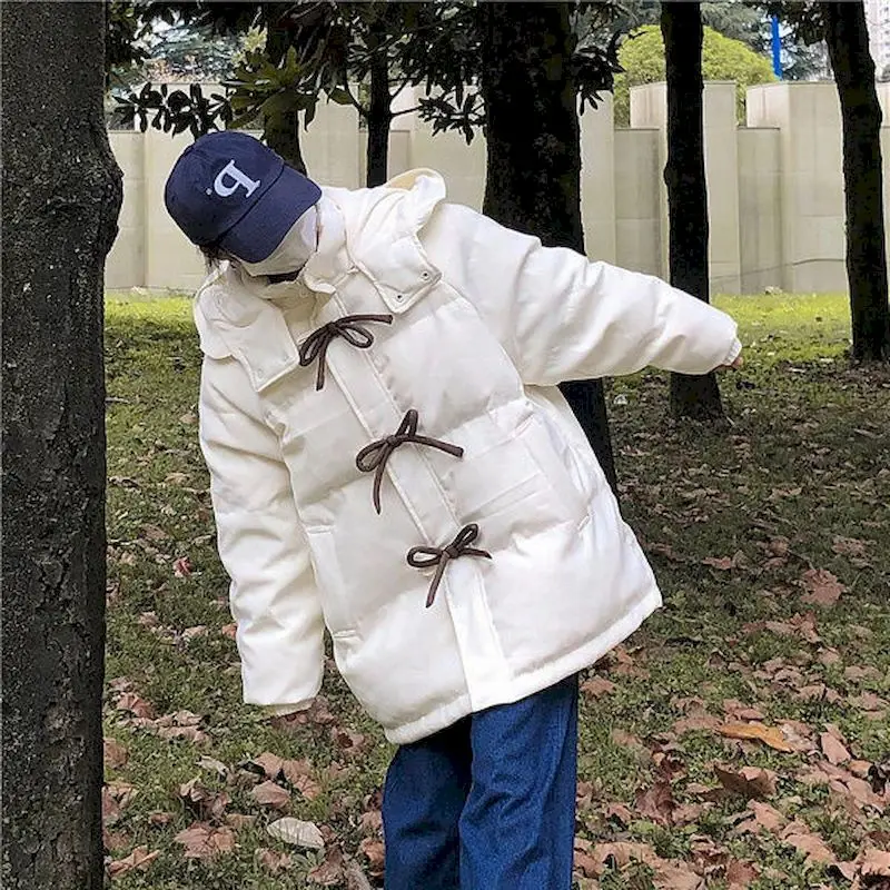 Women's Parkas Hooded Quilted Coats Winter Bow Tie Parka Female Students Loose Korean Streetwear Kawaii Elegant Women Top Warm
Women's Parkas Hooded Quilted Coats Winter Bow Tie Parka Female Students Loose Korean Streetwear Kawaii Elegant Women Top Warm