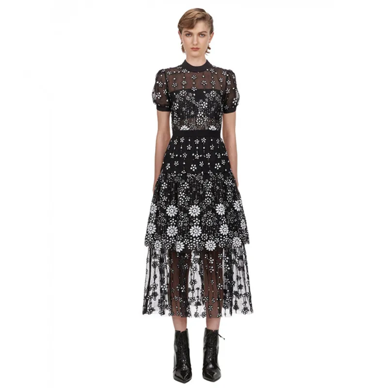 New Self Portrait Vantage Dress 2021 Spring Summer Design Black Mesh Sequin Embroidered Midi Dress O-Neck Short Sleeve For Women
New Self Portrait Vantage Dress 2021 Spring Summer Design Black Mesh Sequin Embroidered Midi Dress O-Neck Short Sleeve For Women