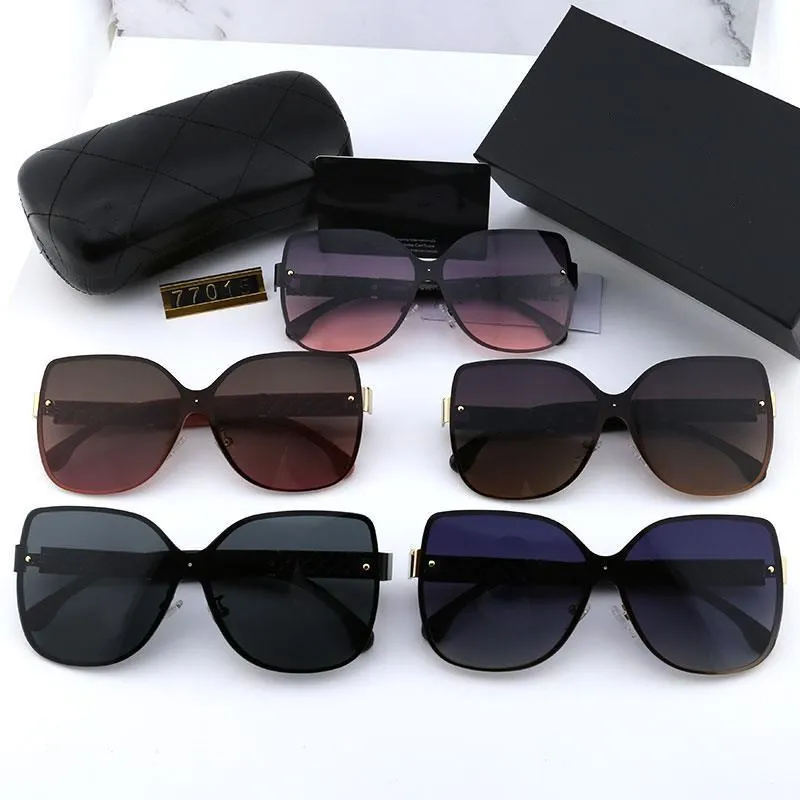 Brand Fashion Polarized Mens/Women Driving Mirror Sun Glasses Metal Frame Goggles Anti-Glare Sunglasses
Brand Fashion Polarized Mens/Women Driving Mirror Sun Glasses Metal Frame Goggles Anti-Glare Sunglasses