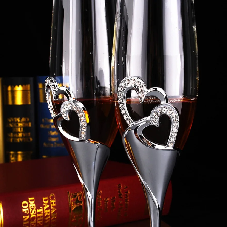 2pcs champagne glass crystal diamond high foot red wine glass set family gift box high grade creative personalized wine set
2pcs champagne glass crystal diamond high foot red wine glass set family gift box high grade creative personalized wine set