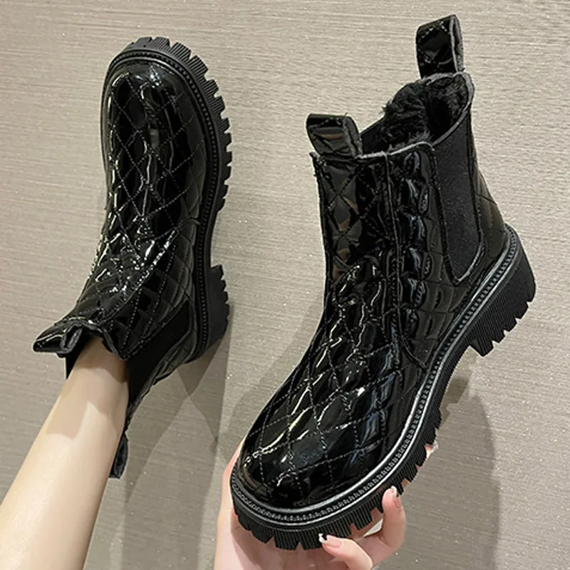 Warm Boots For Woman Slip On Pu Leather Women Ankle Boots Short Plush Solid Elegant Female Shoes 2021 New Comfort Fashion
Warm Boots For Woman Slip On Pu Leather Women Ankle Boots Short Plush Solid Elegant Female Shoes 2021 New Comfort Fashion