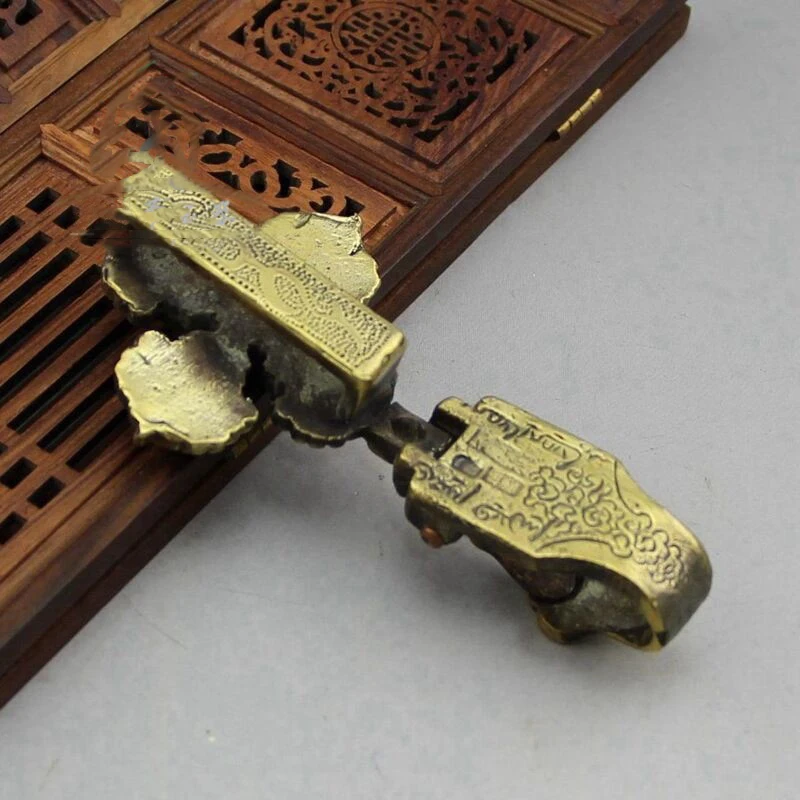 LAOJUNLU Pure Copper Maneuver Belt Buckle Male Brass Belt Buckle Key Ring Pendant
LAOJUNLU Pure Copper Maneuver Belt Buckle Male Brass Belt Buckle Key Ring Pendant