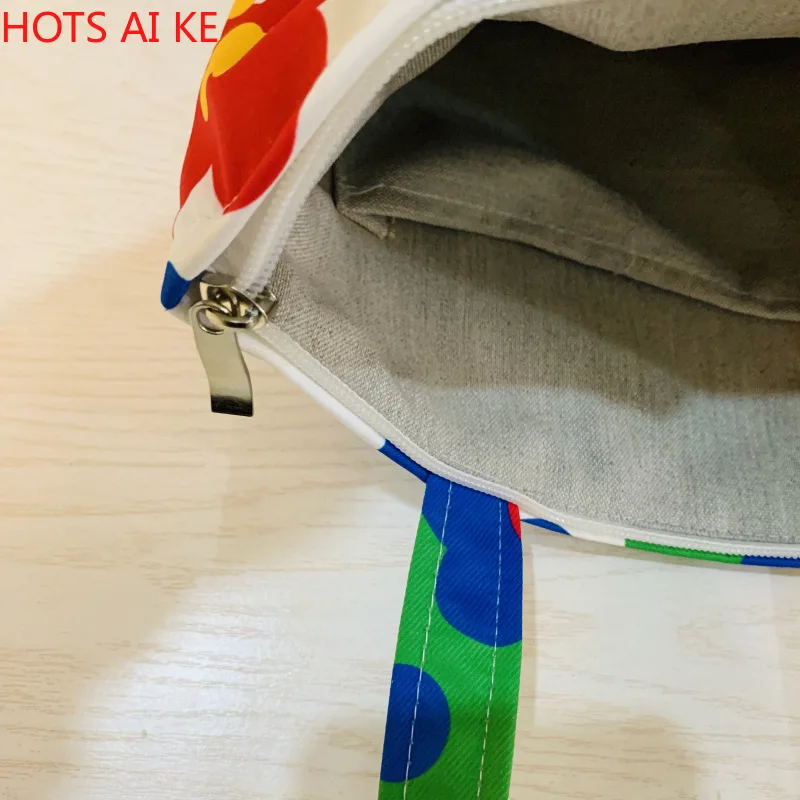 Canvas Lunch handbag Box thermal Bag garden flowers Cute Hand Bag zip Portable Bag Women Food Bag for Work School tote bags 
Canvas Lunch handbag Box thermal Bag garden flowers Cute Hand Bag zip Portable Bag Women Food Bag for Work School tote bags