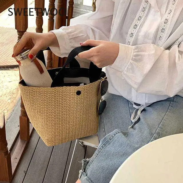 2021 Fashion Women Straw Handbag Retro Elegant Ladies Large Capacity Shoulder Beach Bags Holiday Style Top-Handle Bags
2021 Fashion Women Straw Handbag Retro Elegant Ladies Large Capacity Shoulder Beach Bags Holiday Style Top-Handle Bags