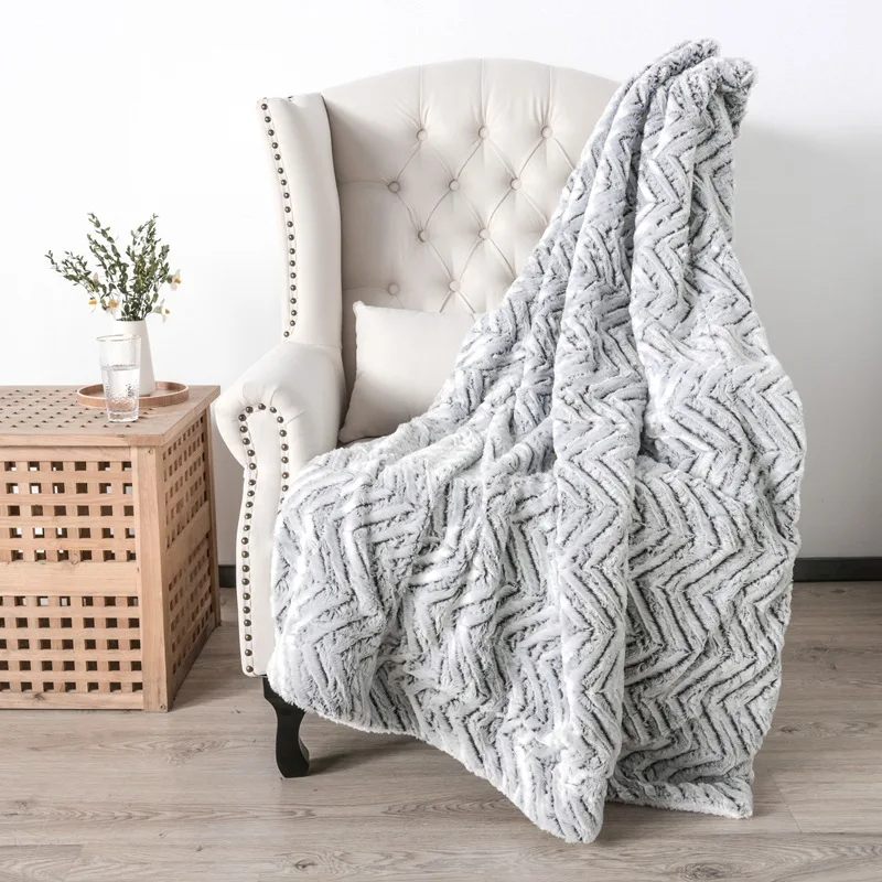 Thick Double Layer Lamb Wool Blanket Imitation Fur Plush Back Printing Tie-dyeing Brush Flower PV Wool Blanket
Thick Double Layer Lamb Wool Blanket Imitation Fur Plush Back Printing Tie-dyeing Brush Flower PV Wool Blanket