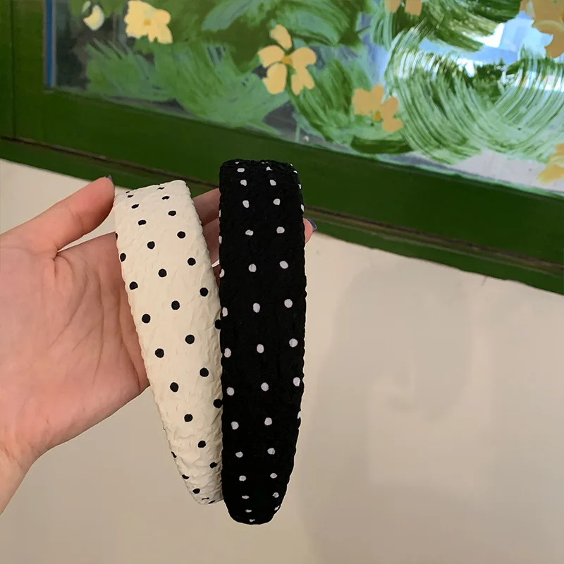 Vintage Dot Print Hair Band Rabbit Ear Knotted Headband for Women Bohemia Flower Print Hair Head Hoop Bands Scrunchy Headdress
Vintage Dot Print Hair Band Rabbit Ear Knotted Headband for Women Bohemia Flower Print Hair Head Hoop Bands Scrunchy Headdress