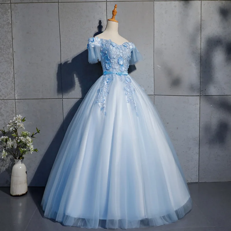 Luxury Appliques Light Blue Quinceanera Dresses Elegant Off The Shoulder Ball Gown Vintage Party Prom Formal Dress
Luxury Appliques Light Blue Quinceanera Dresses Elegant Off The Shoulder Ball Gown Vintage Party Prom Formal Dress