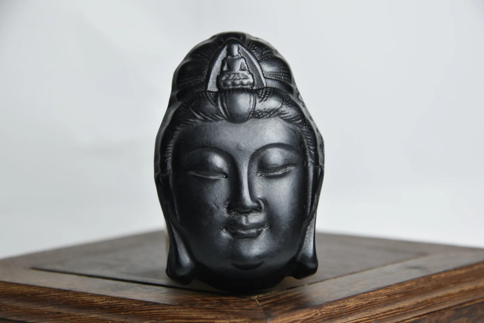 

China Hongshan Culture Black Iron Meteorite Sculpture Lucky' Bodhisattva 'Brand Statue Handicraft Home Decoration