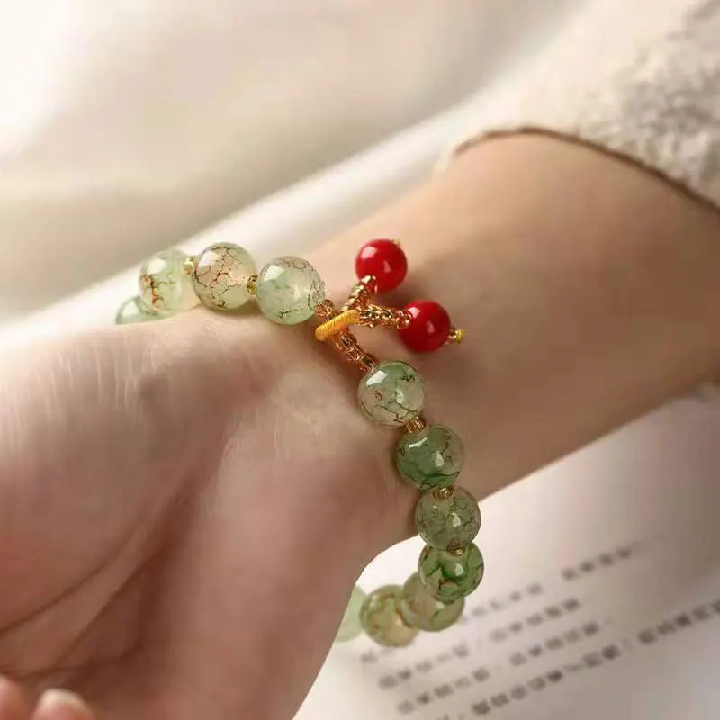 Classic fresh crystal beaded bracelet men and women simple and fashionable crystal beaded jewelry
Classic fresh crystal beaded bracelet men and women simple and fashionable crystal beaded jewelry