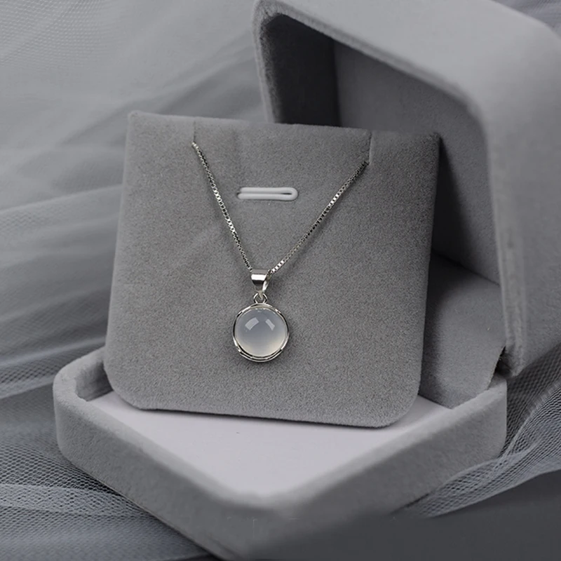 Fashion Silver Plated White Round Moonstone Pendant Necklaces Luxury Women Jewelry Clavicle Chain Short Necklace
Fashion Silver Plated White Round Moonstone Pendant Necklaces Luxury Women Jewelry Clavicle Chain Short Necklace