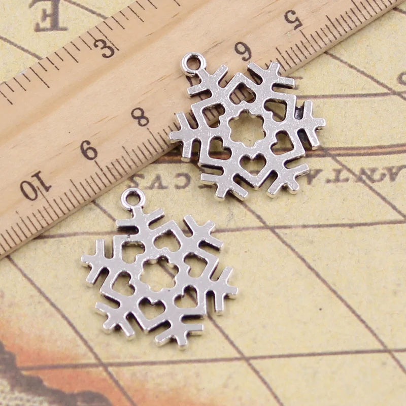12pcs Charms Snow Snowflake 29x23mm Tibetan Silver Color Pendants Crafts DIY Making Findings Handmade Antique Jewelry
12pcs Charms Snow Snowflake 29x23mm Tibetan Silver Color Pendants Crafts DIY Making Findings Handmade Antique Jewelry