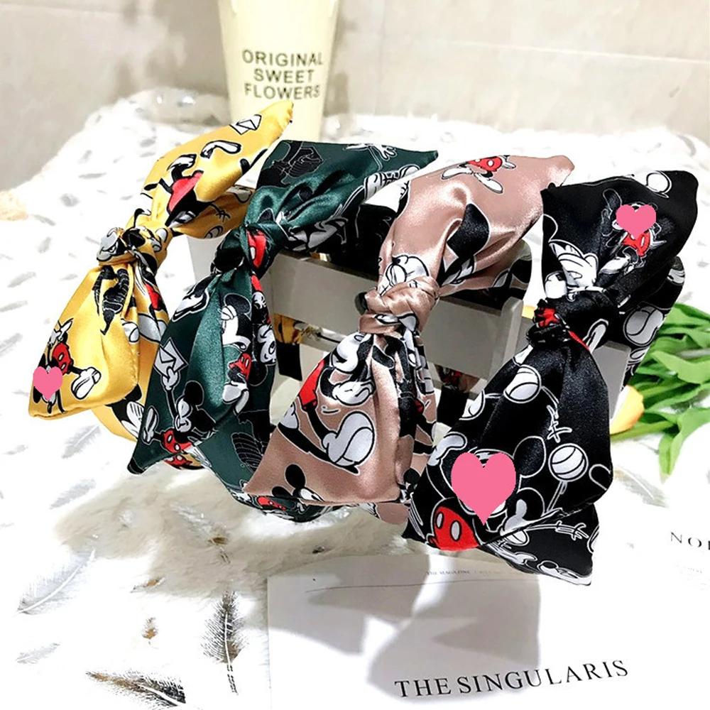 New Fashion Mickey Mouse Printed Hair Band Cloth Bow Rabbit Ear Headband Adult Lovely Face Washing Hair Band
New Fashion Mickey Mouse Printed Hair Band Cloth Bow Rabbit Ear Headband Adult Lovely Face Washing Hair Band