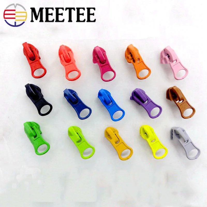 Meetee 20 штук 5 # разъемная застежка-молния бегунки для молний для нейлон молния сумка Одежда застежки-молнии для ремонта головки Наборы куртка ...
Meetee 20 штук 5 # разъемная застежка-молния бегунки для молний для нейлон молния сумка Одежда застежки-молнии для ремонта головки Наборы куртка ...