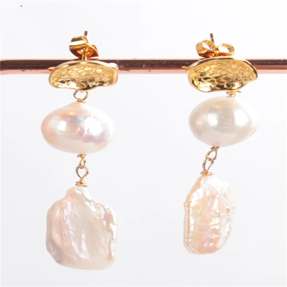 Natural White round Baroque Pearl fashion golden Earrings AAA Aurora Dangle Jewelry Women Fashion Wedding Cultured Accessories
Natural White round Baroque Pearl fashion golden Earrings AAA Aurora Dangle Jewelry Women Fashion Wedding Cultured Accessories