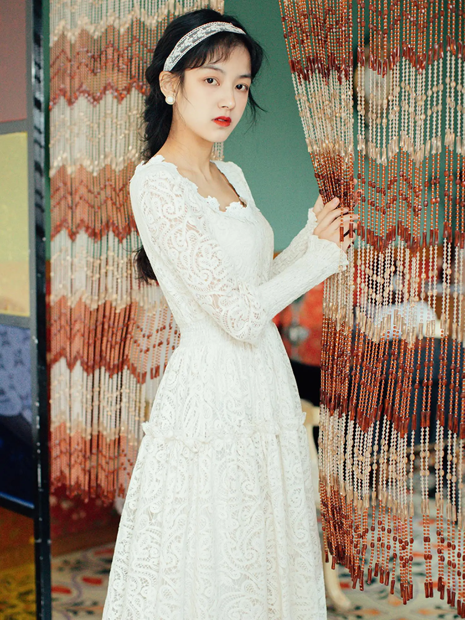 In early spring the new literary fairy small sweet gentle wind wind dress skirt long sleeve long fairy
In early spring the new literary fairy small sweet gentle wind wind dress skirt long sleeve long fairy