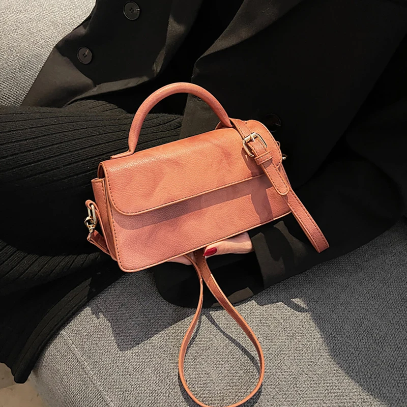 New Shoulder Small Square Bag Handbags Retro Pattern Women shoulder bags Flap New PU Leather Casual Solid crossbody bags for wom
New Shoulder Small Square Bag Handbags Retro Pattern Women shoulder bags Flap New PU Leather Casual Solid crossbody bags for wom