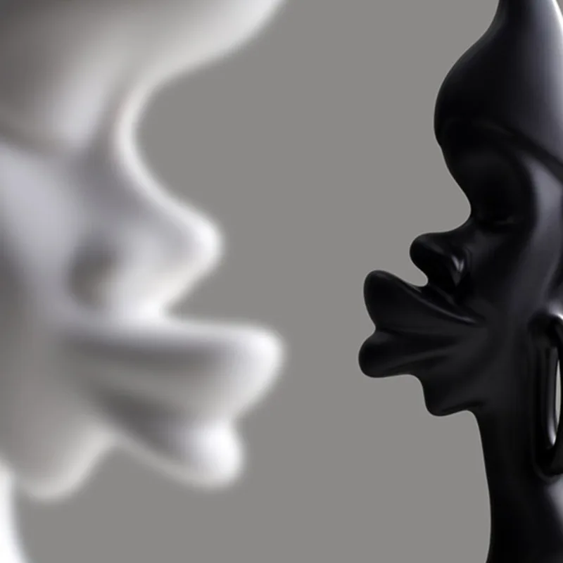 2pcs/set Nordic White Black Abstract Figures Statue Exaggerated Expression Funny Ceramic Statue Home Bedroom Decoration
2pcs/set Nordic White Black Abstract Figures Statue Exaggerated Expression Funny Ceramic Statue Home Bedroom Decoration