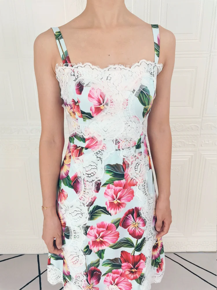 Summer Flower Print Women'S High Quality Designer Fashion Party Casual Outing Elegant Chic Lace Stitching Sexy Strap Dress
Summer Flower Print Women'S High Quality Designer Fashion Party Casual Outing Elegant Chic Lace Stitching Sexy Strap Dress